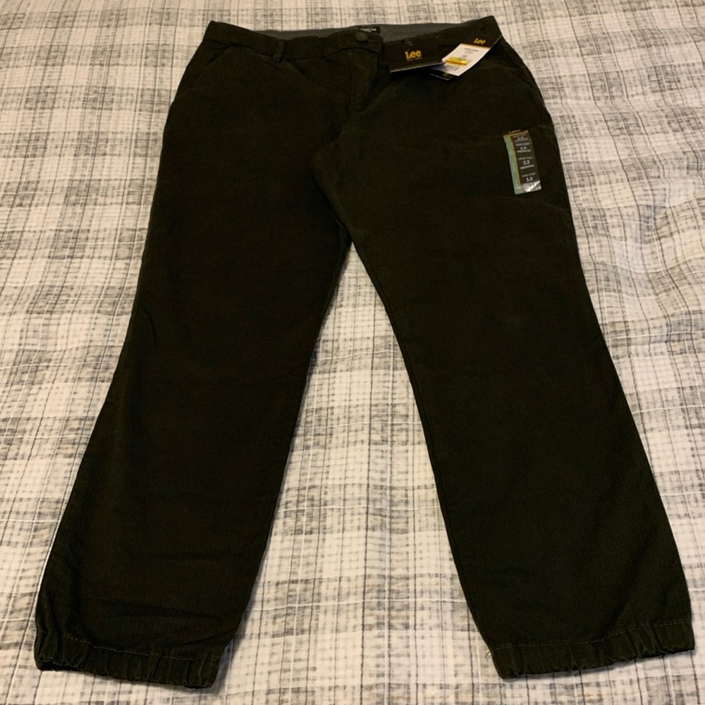 Lee size 12 medium ultra lux regular fit tapered leg mid rise tapered joggers